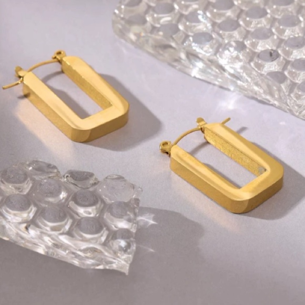 💛Gold plated hoop square earrings